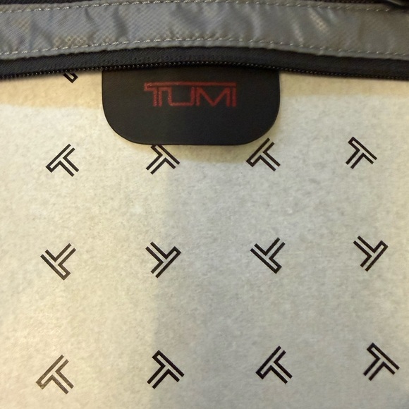 TUMI Alpha Garment Bag BRAND NEW!! - Picture 6 of 15